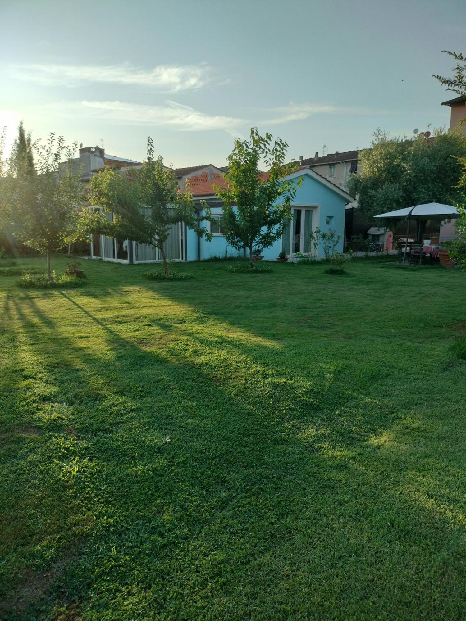 B&B La Rosa Nel Verde Lucca Exteriér fotografie